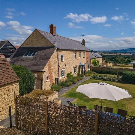 Beautiful Cotswold Farmhouse With Hot Tub Manchester Exterior foto